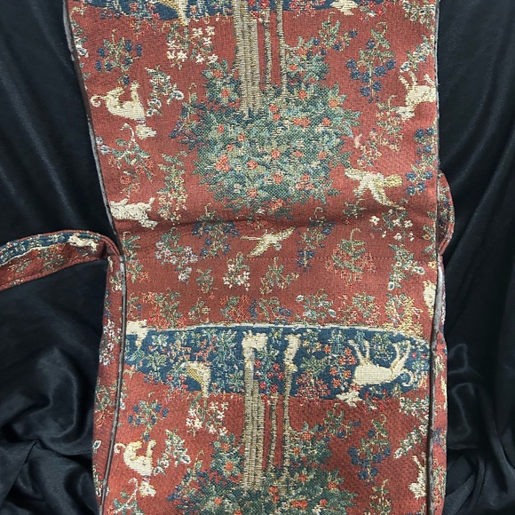 Vintage Tapestry Crossbody Bag - Picture 7 of 12